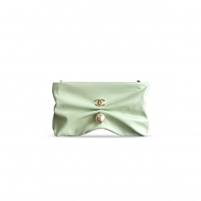 CHANEL CLUTCH WITH CHAIN AP4613 (24*14*5cm)